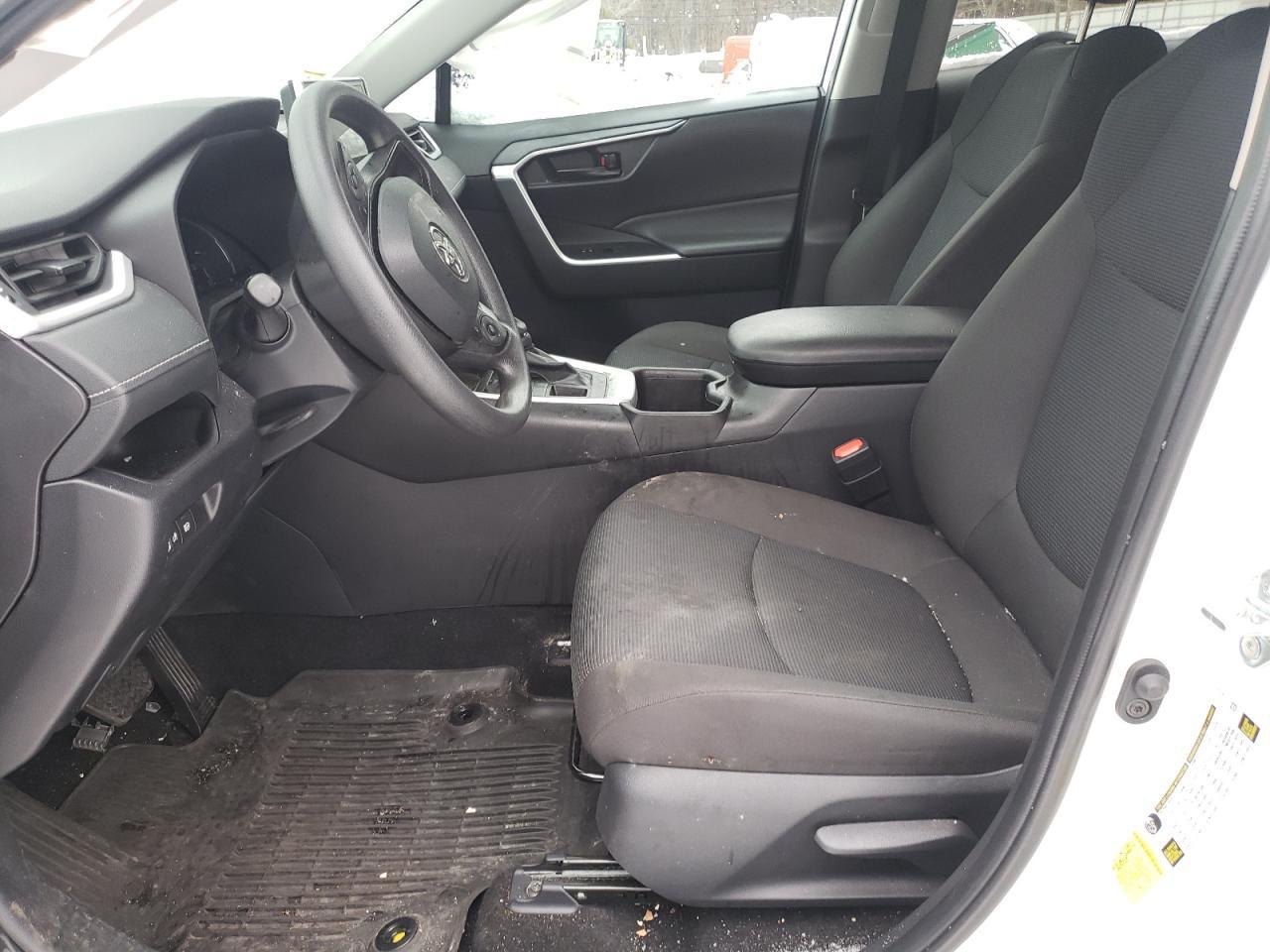 2024 Toyota Rav4 Le - Image 7