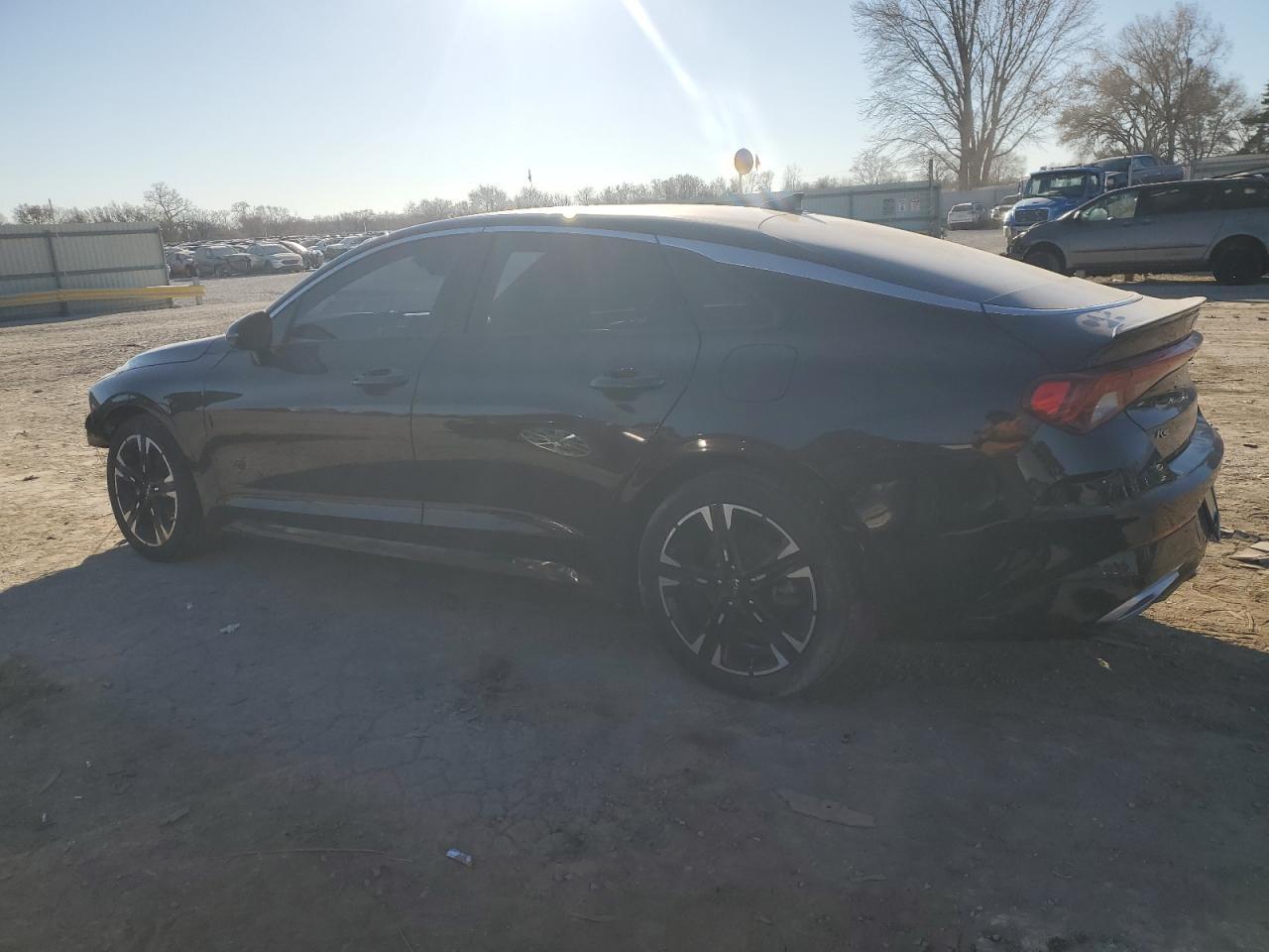 2022 Kia K5 Gt Line - Image 2