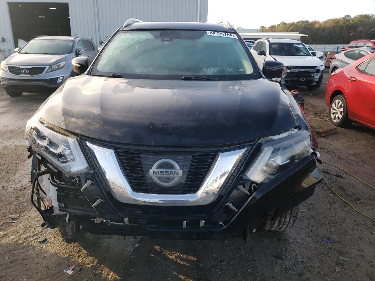 2017 Nissan Rogue Sv - Image 5