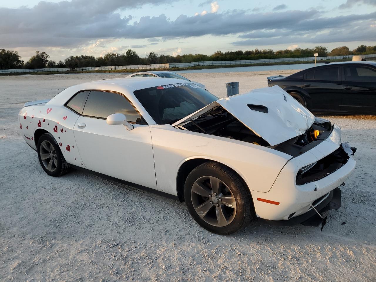 2019 Dodge Challenger Sxt - Image 4