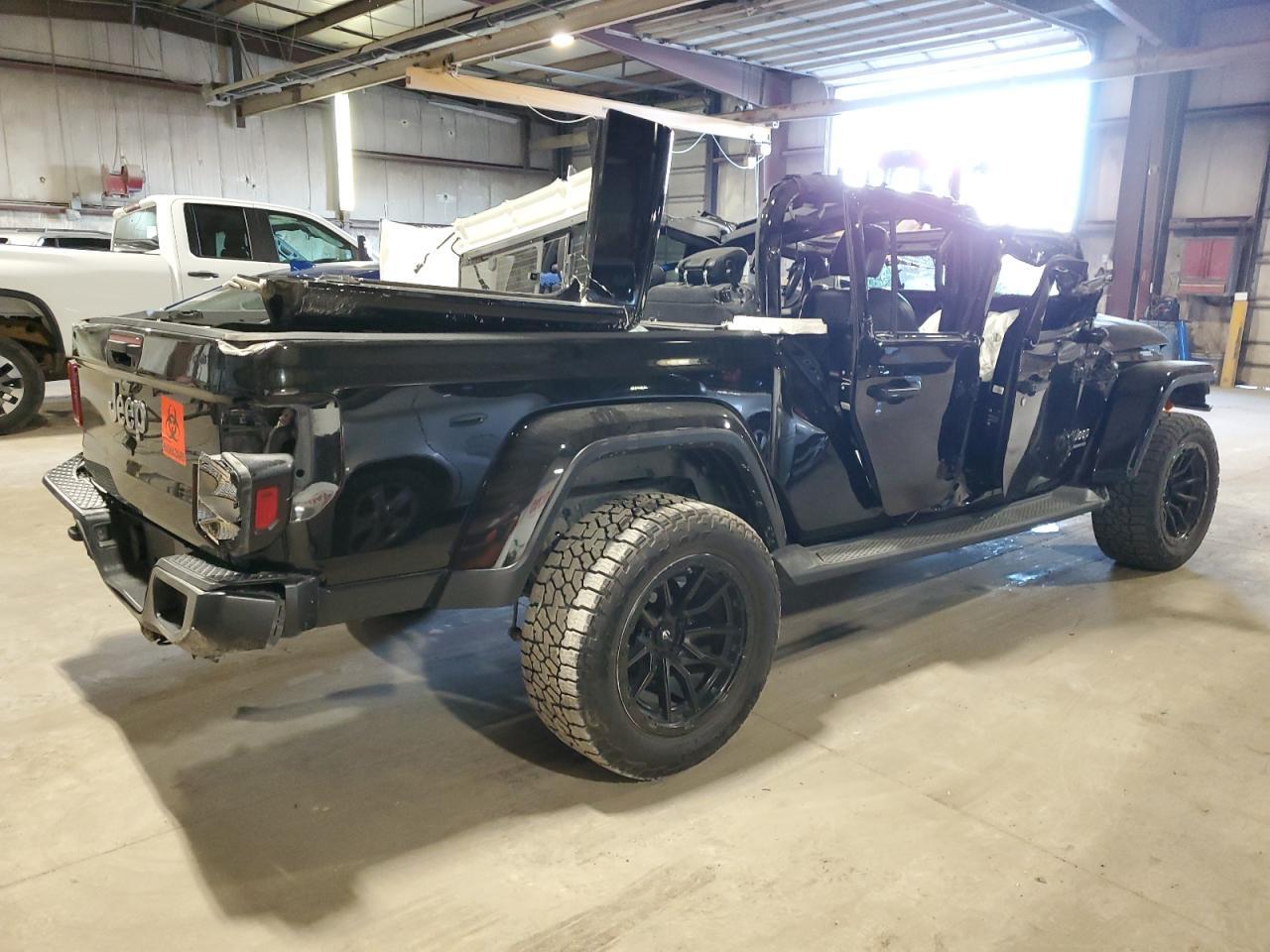 2022 Jeep Gladiator Overland - Image 3