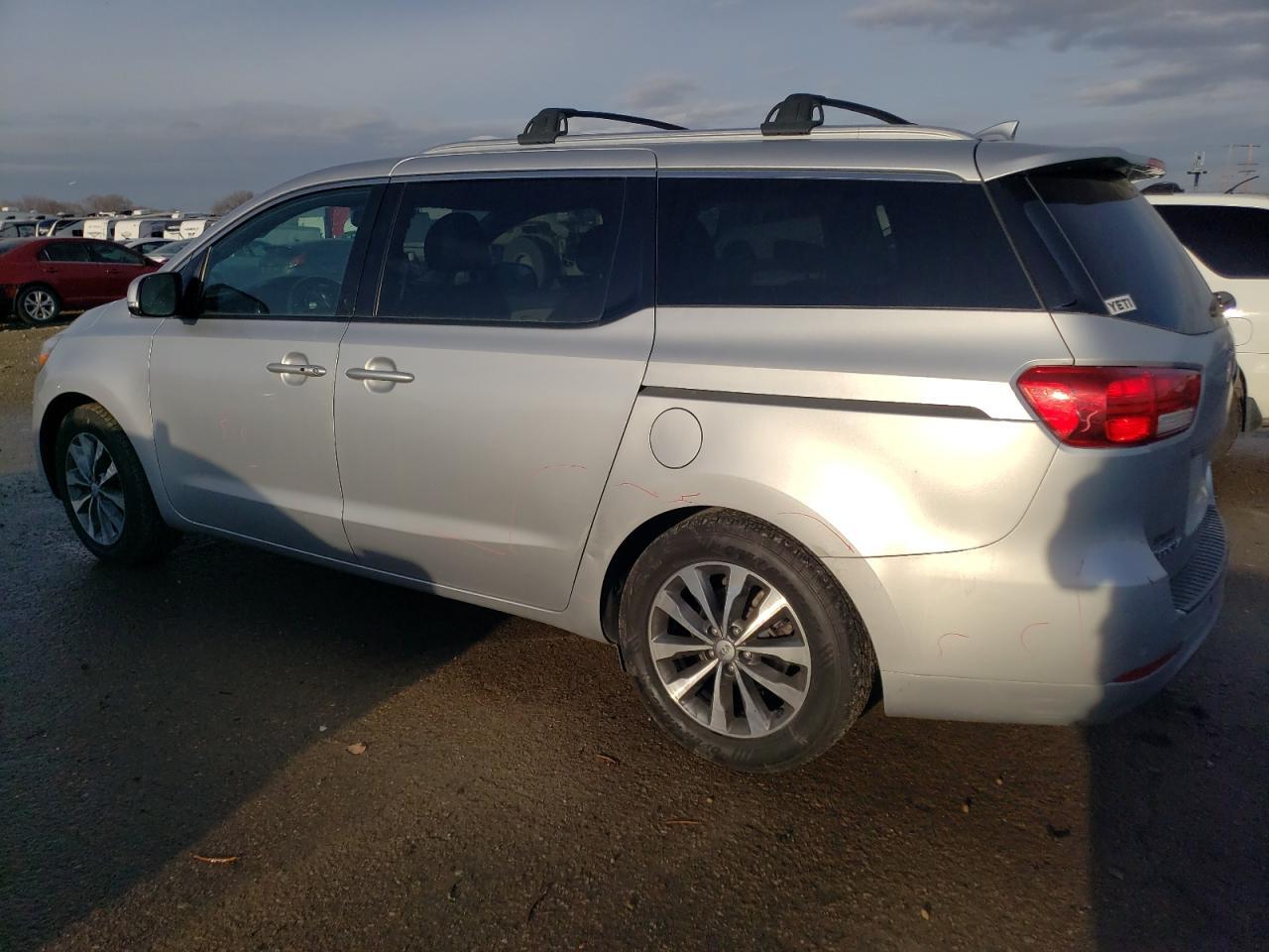 2016 Kia Sedona Ex - Фото 2