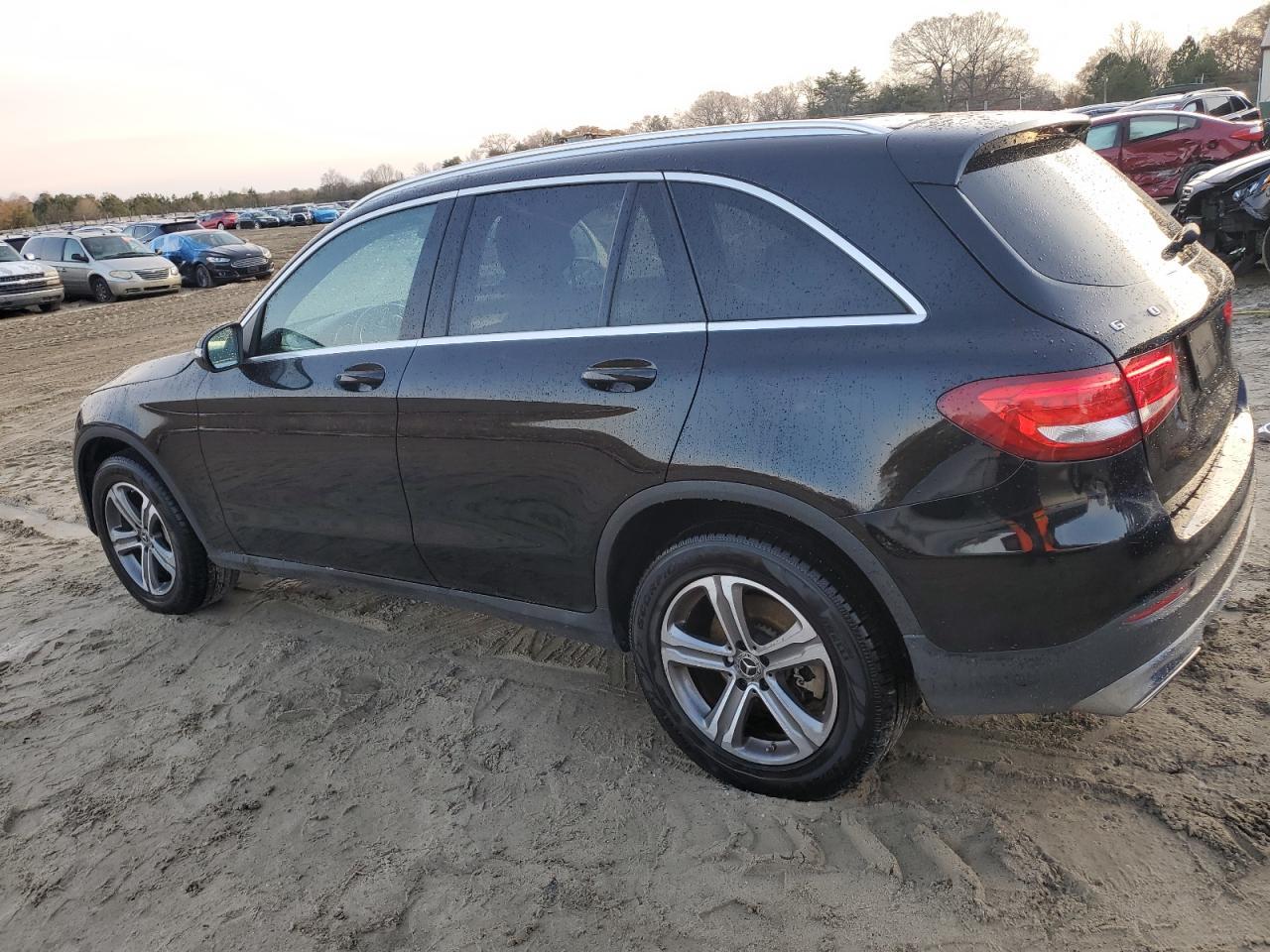 2019 Mercedes Benz Glc - Фото 2