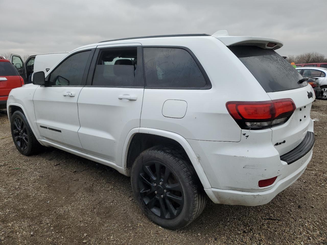 2017 Jeep Grand Cherokee Laredo - Фото 2