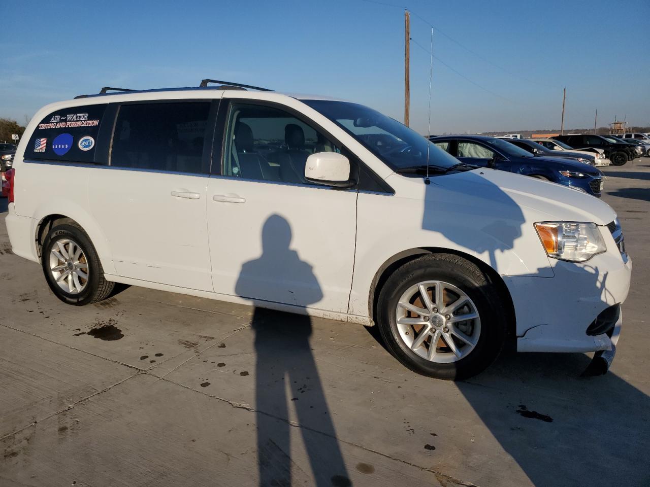 2019 Dodge Grand Caravan Sxt - Image 4