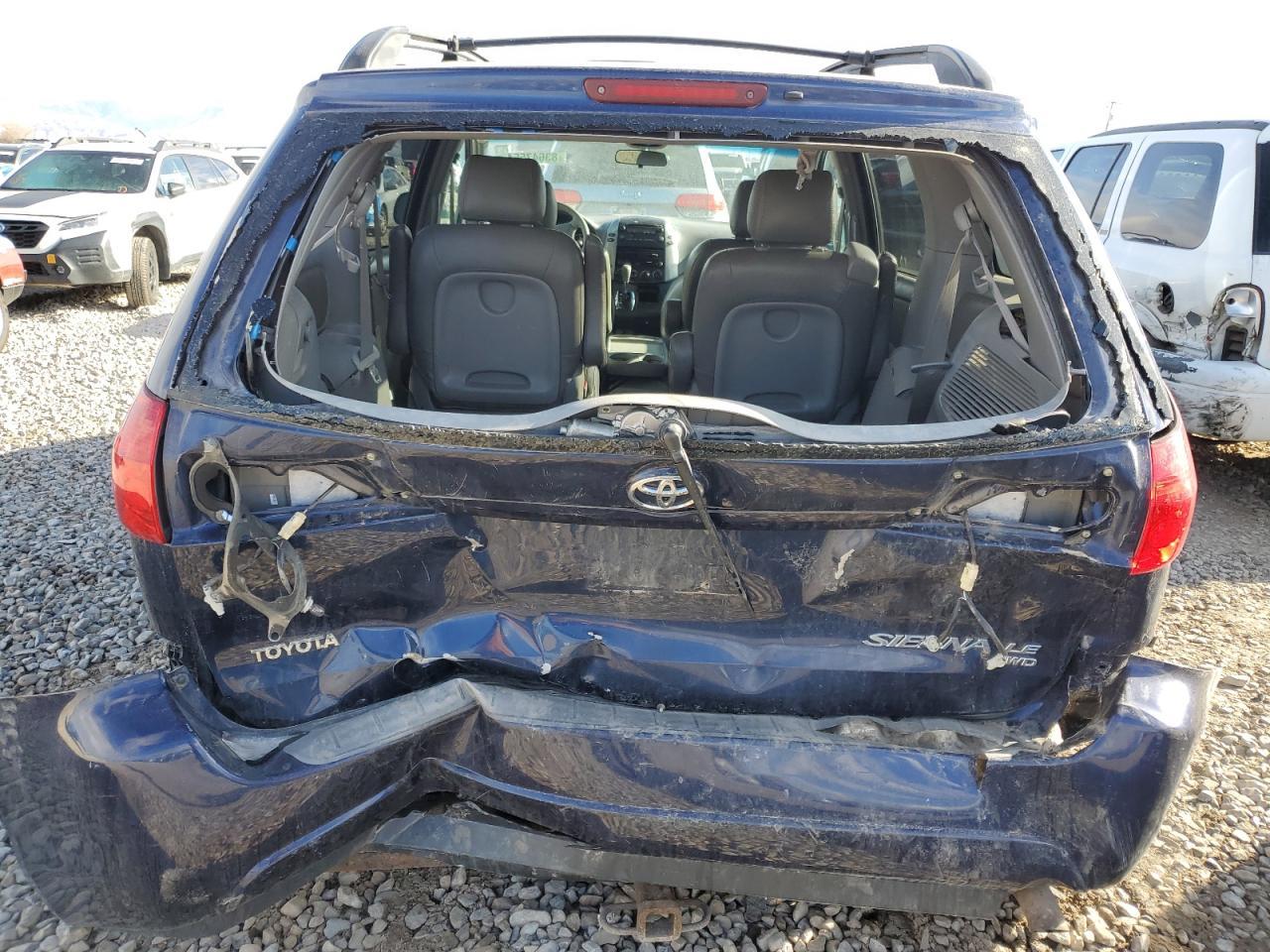 2006 Toyota Sienna Le - Image 6