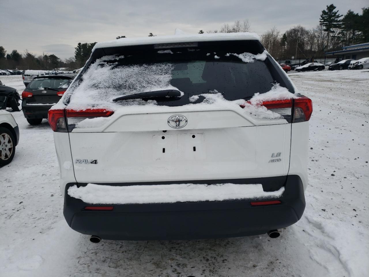 2024 Toyota Rav4 Le - Image 6