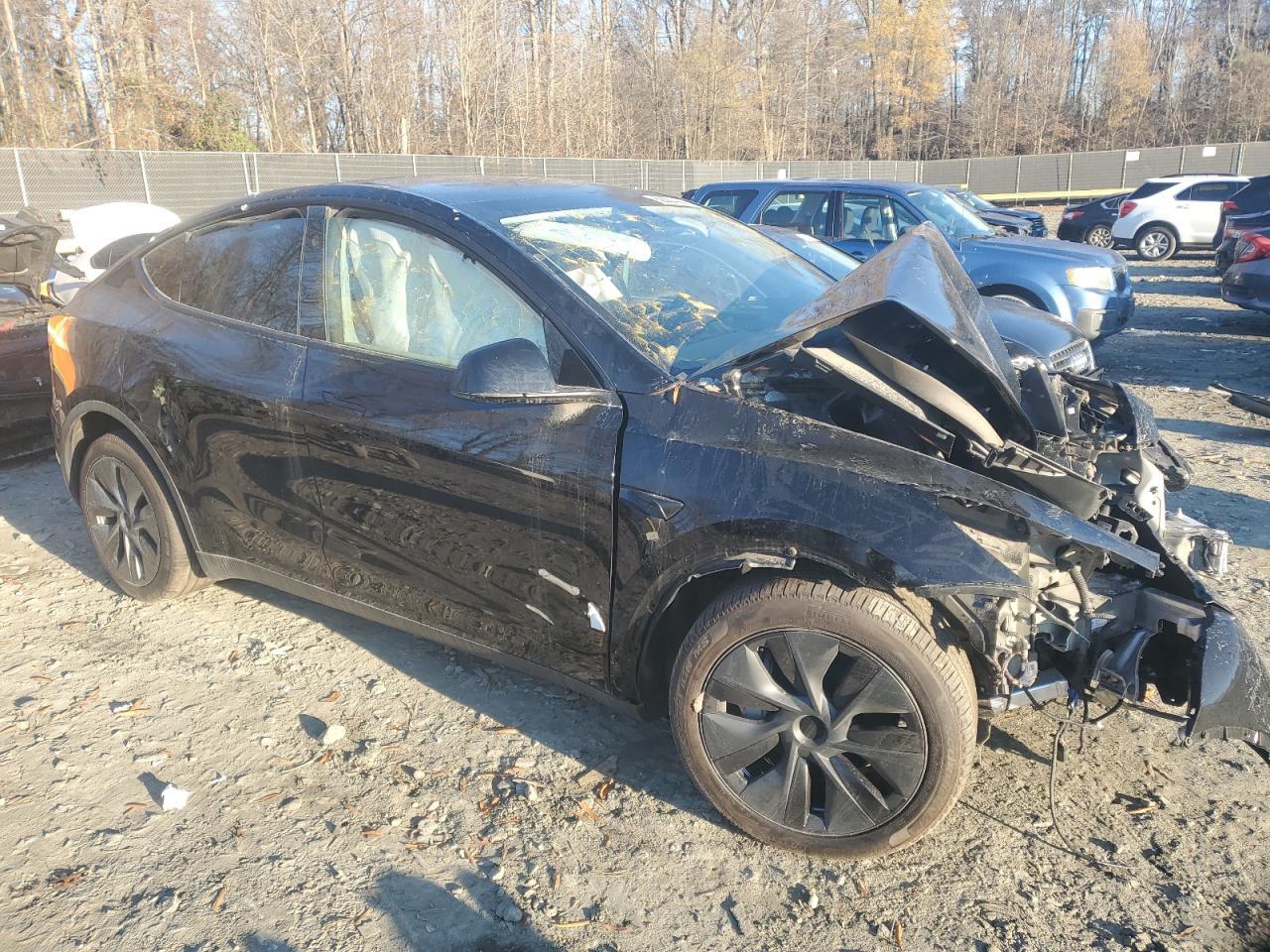 2024 Tesla Model Y - Фото 4