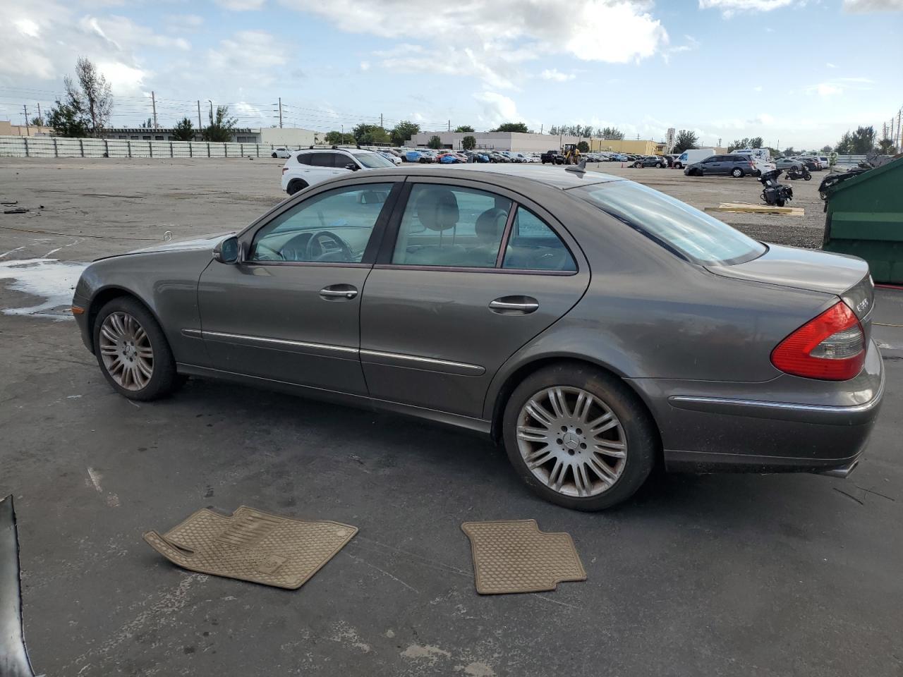 2008 Mercedes-Benz E 350 4Matic - Image 2