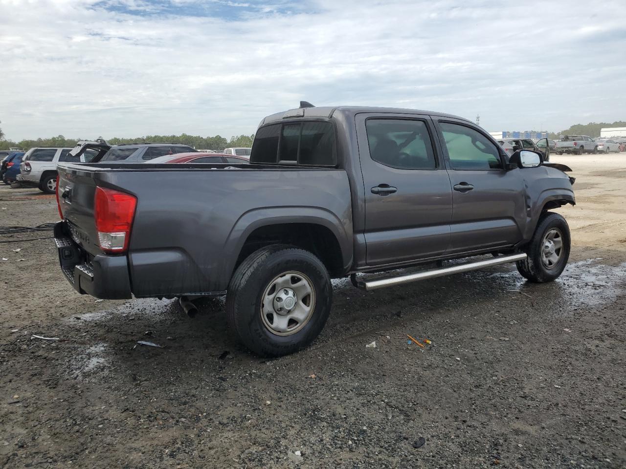 2017 Toyota Tacoma Double Cab - Фото 3