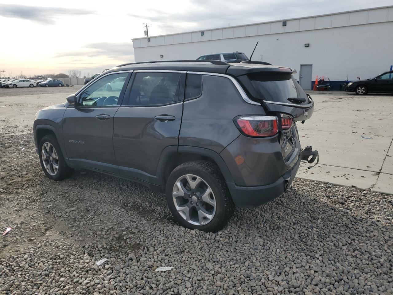 2019 Jeep Compass Limited - Фото 2