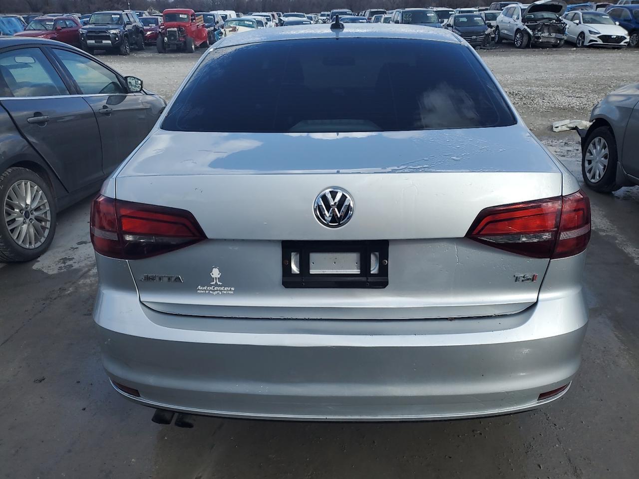 2016 Volkswagen Jetta S - Image 6