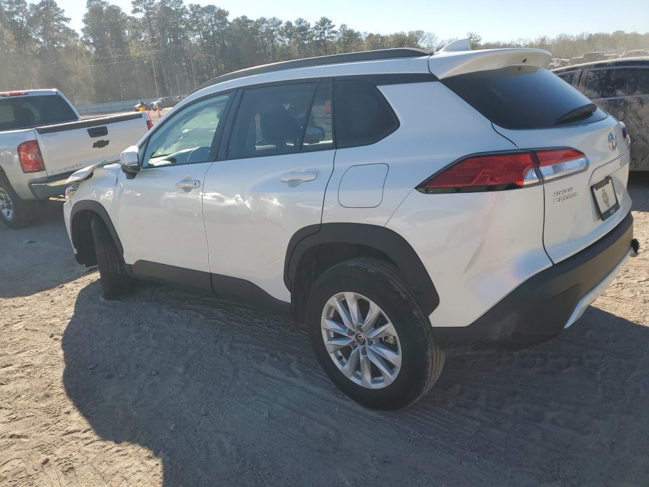 2022 Toyota Corolla Cross Le - Фото 2