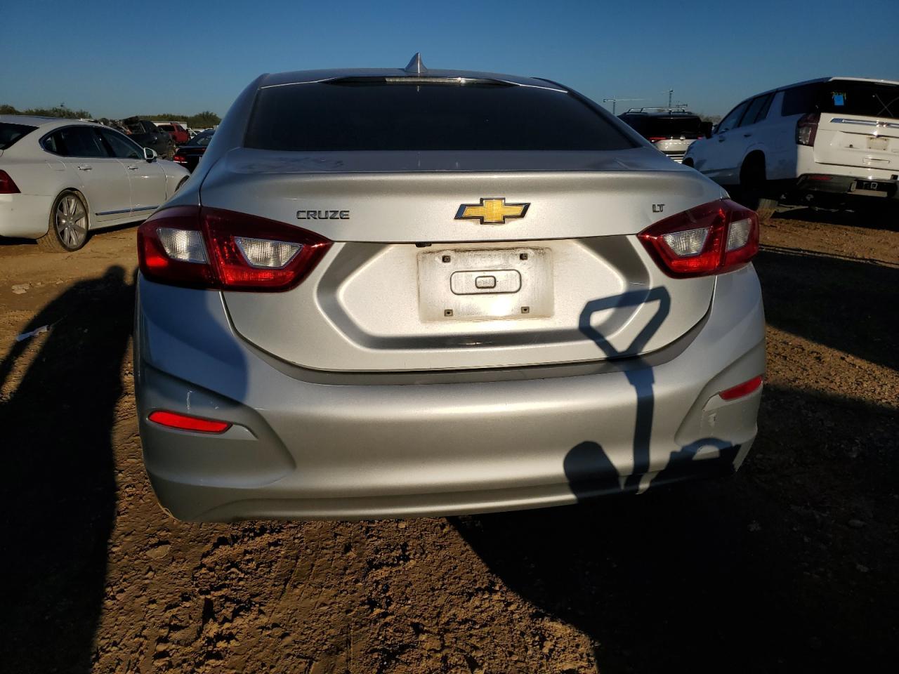 2018 Chevrolet Cruze Lt - Image 6