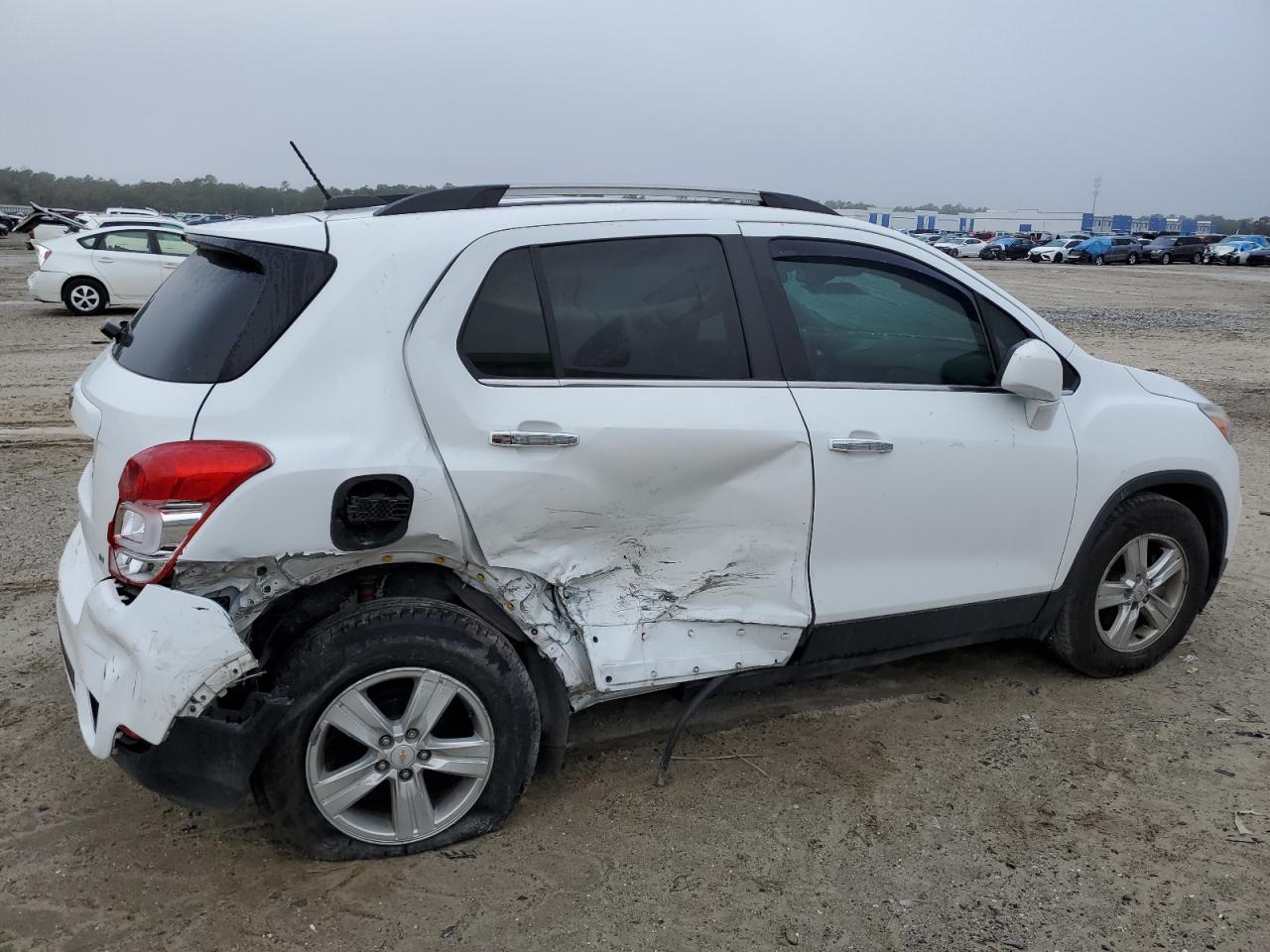 2017 Chevrolet Trax 1Lt - Image 3