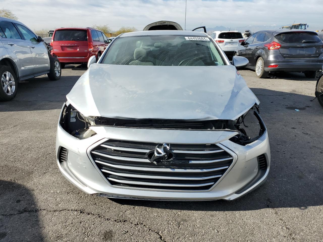 2018 Hyundai Elantra Se - Фото 5