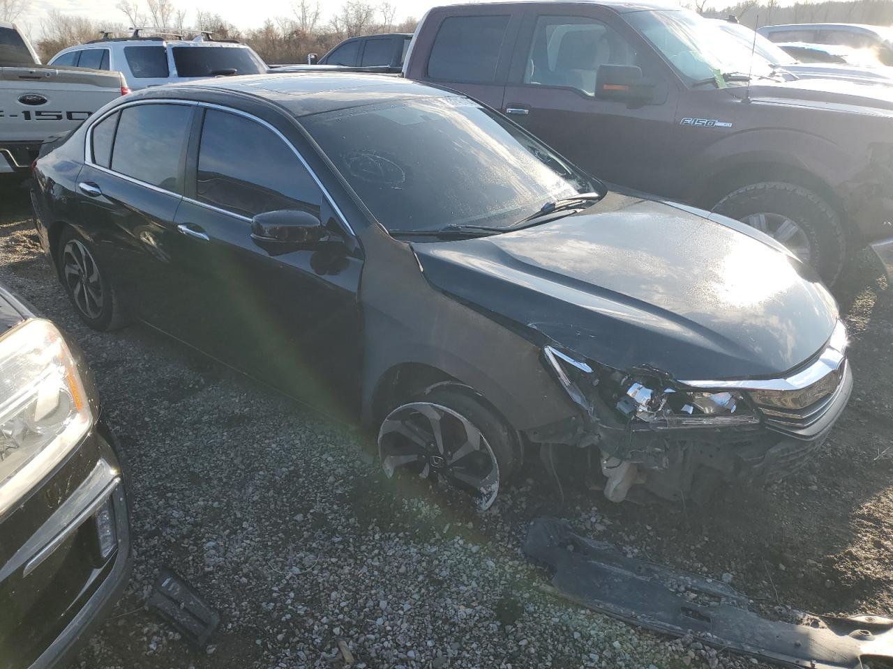 2016 Honda Accord Ex - Image 4