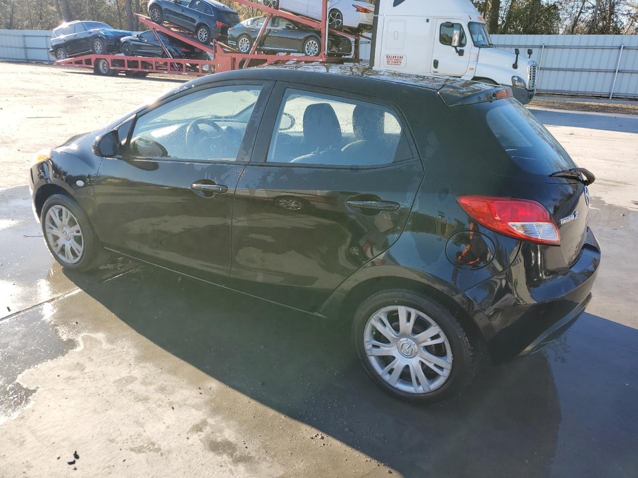 2013 Mazda Mazda2 - Фото 2