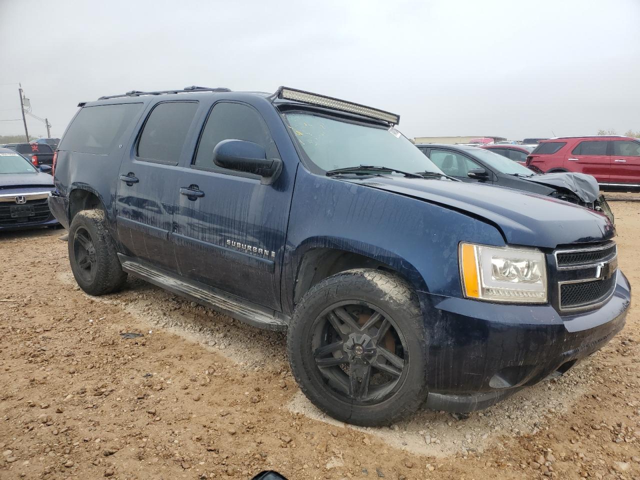 2007 Chevrolet Suburban C1500 - Image 4