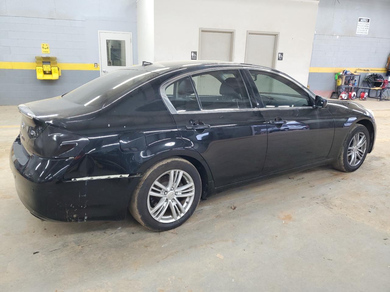 2012 Infiniti G37 - Фото 3