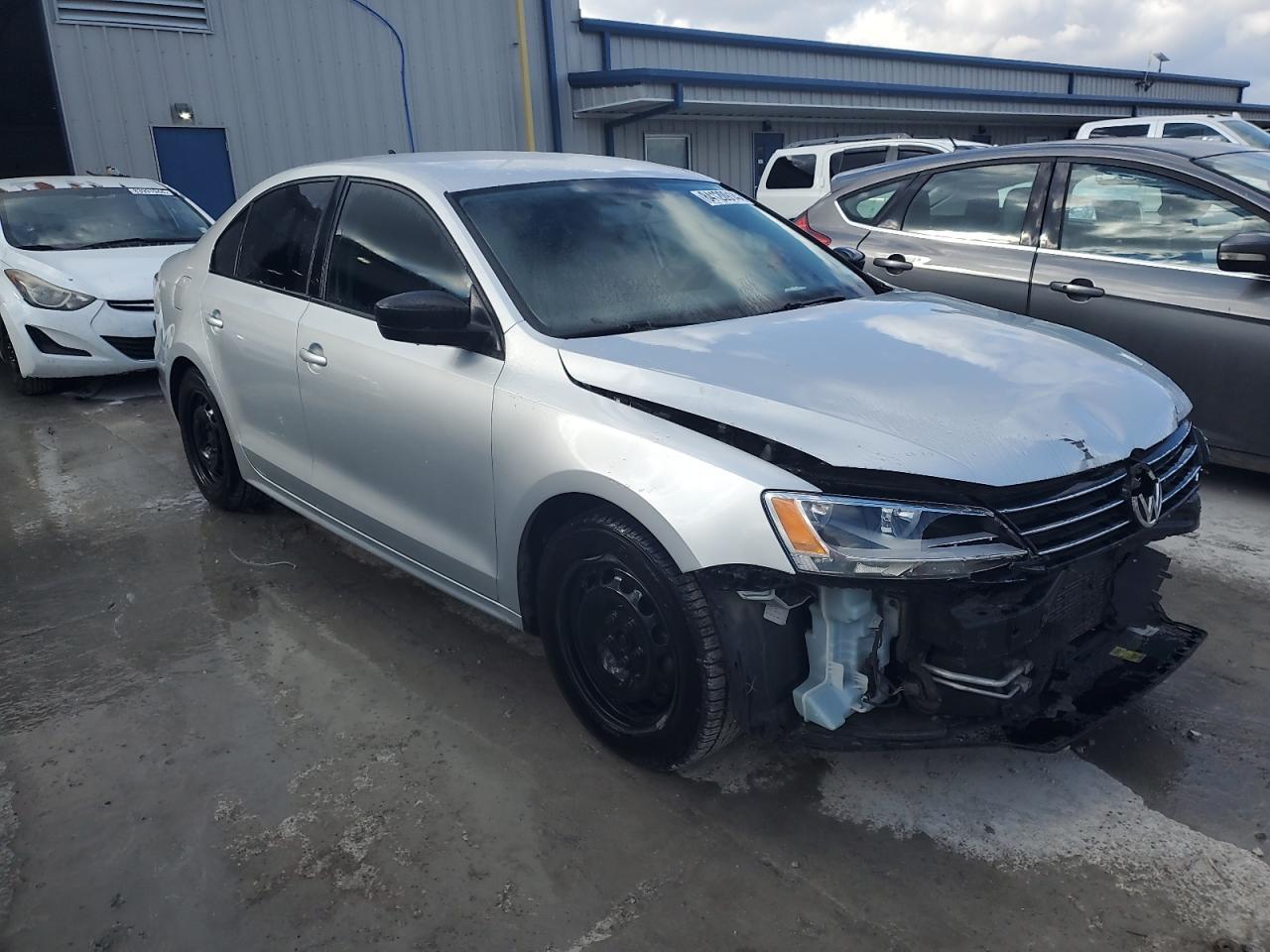 2016 Volkswagen Jetta S - Image 4