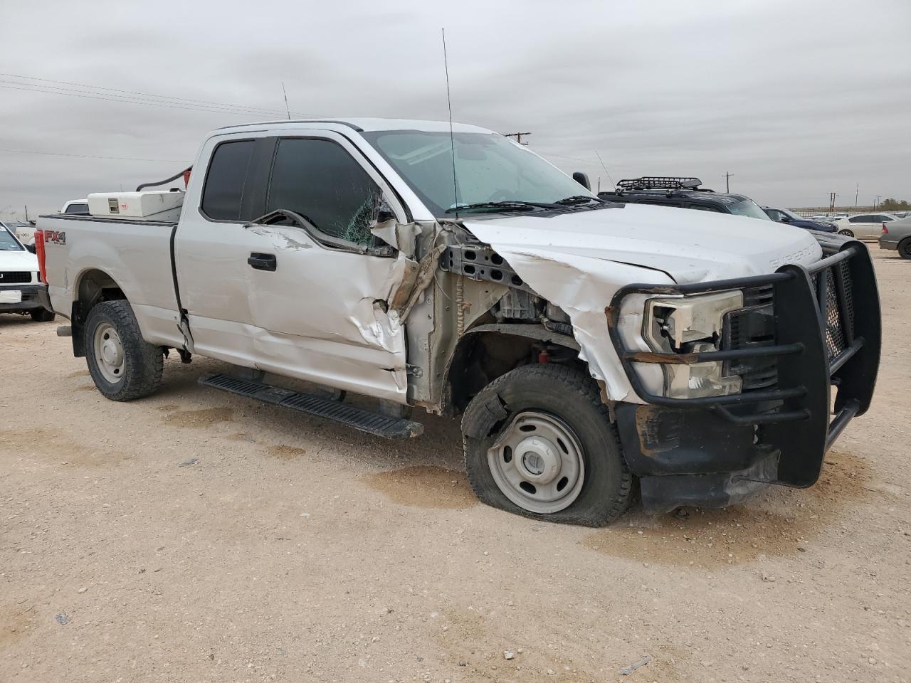 2017 Ford F250 Super Duty - Image 4