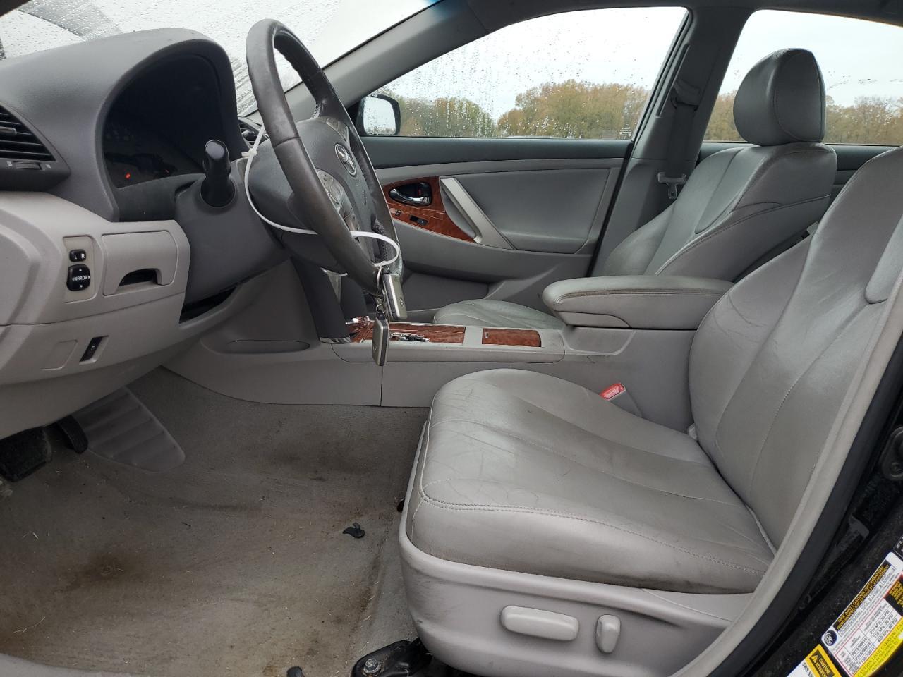 2010 Toyota Camry Se - Image 7