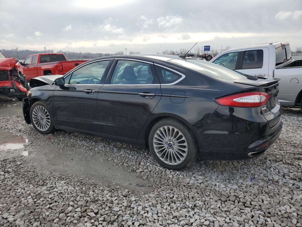 2016 Ford Fusion Titanium - Фото 2