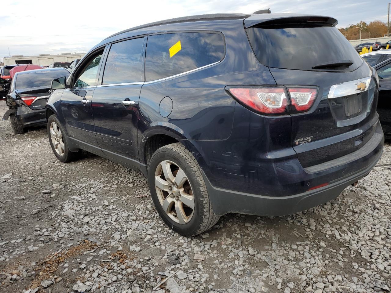 2016 Chevrolet Traverse Lt - Image 2