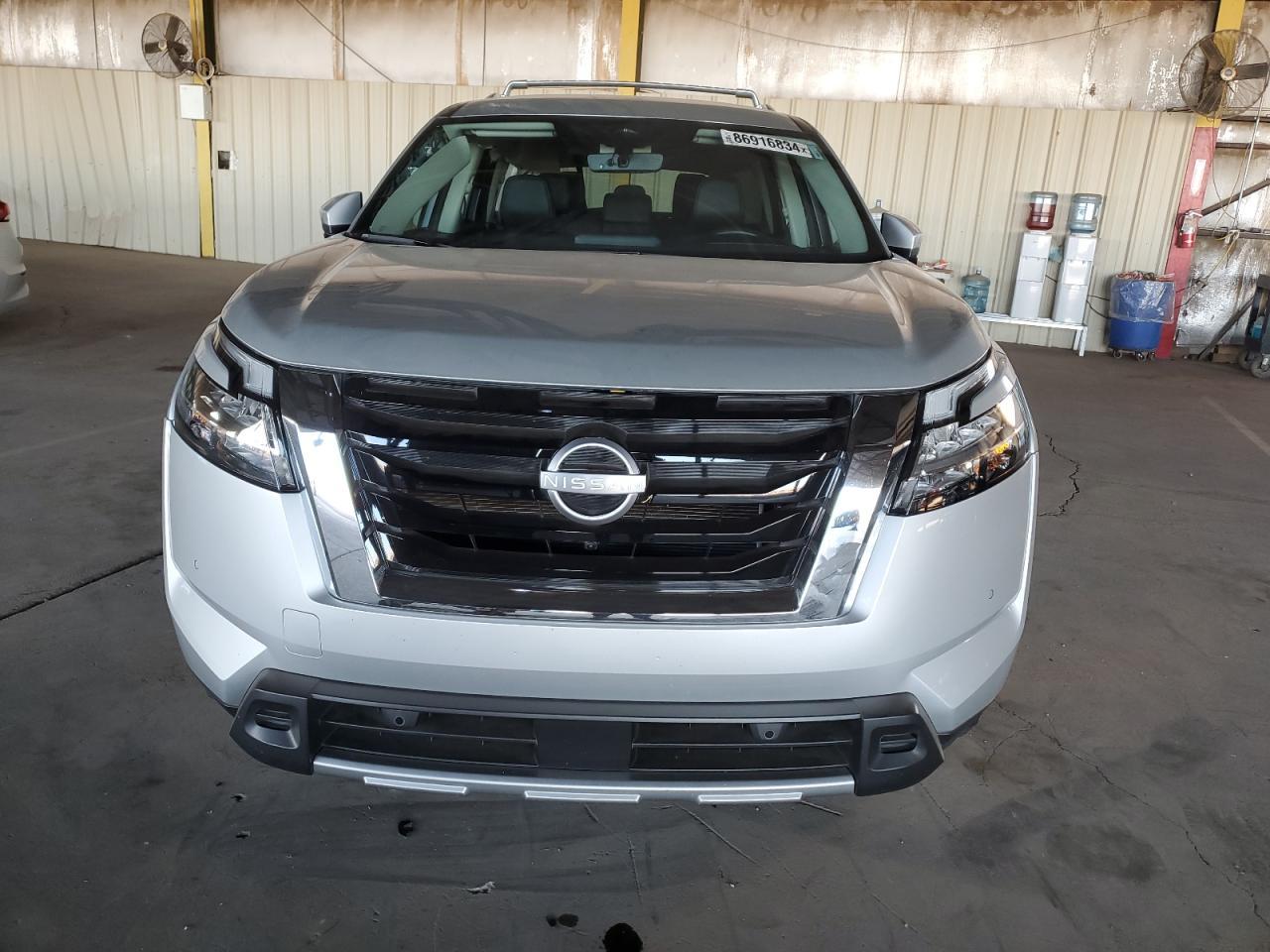 2024 Nissan Pathfinder Sl - Image 5