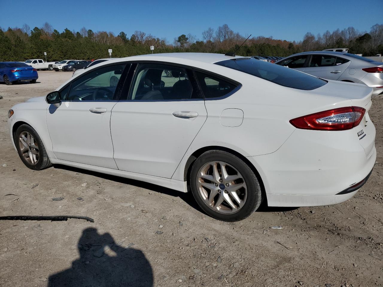 2015 Ford Fusion Se - Image 2