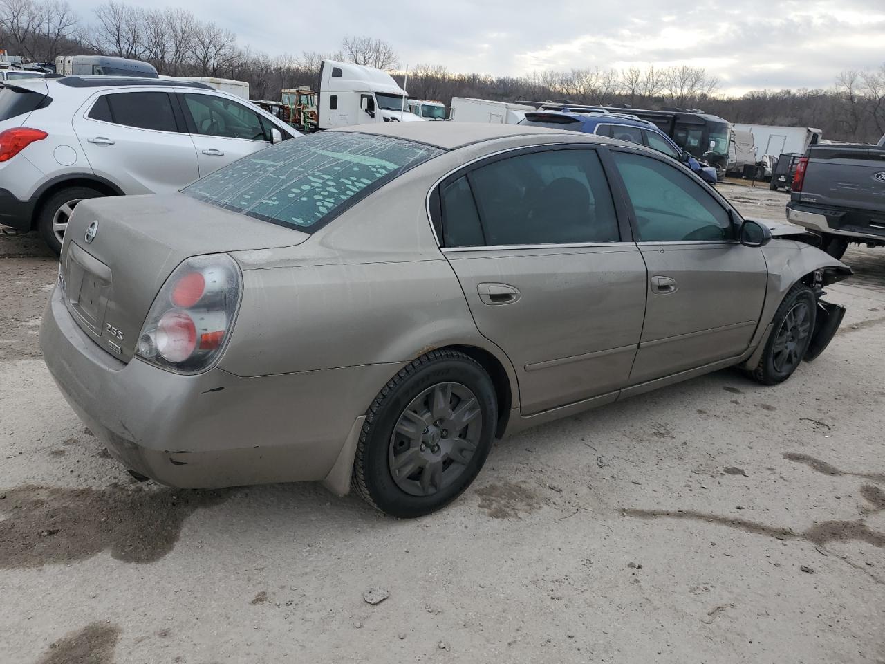 2006 Niss Altima 2.5 - Image 3