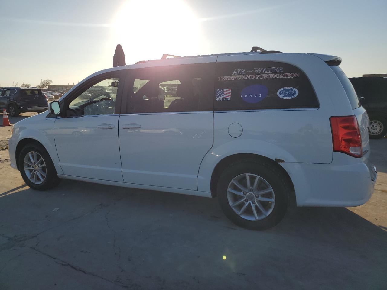 2019 Dodge Grand Caravan Sxt - Image 2