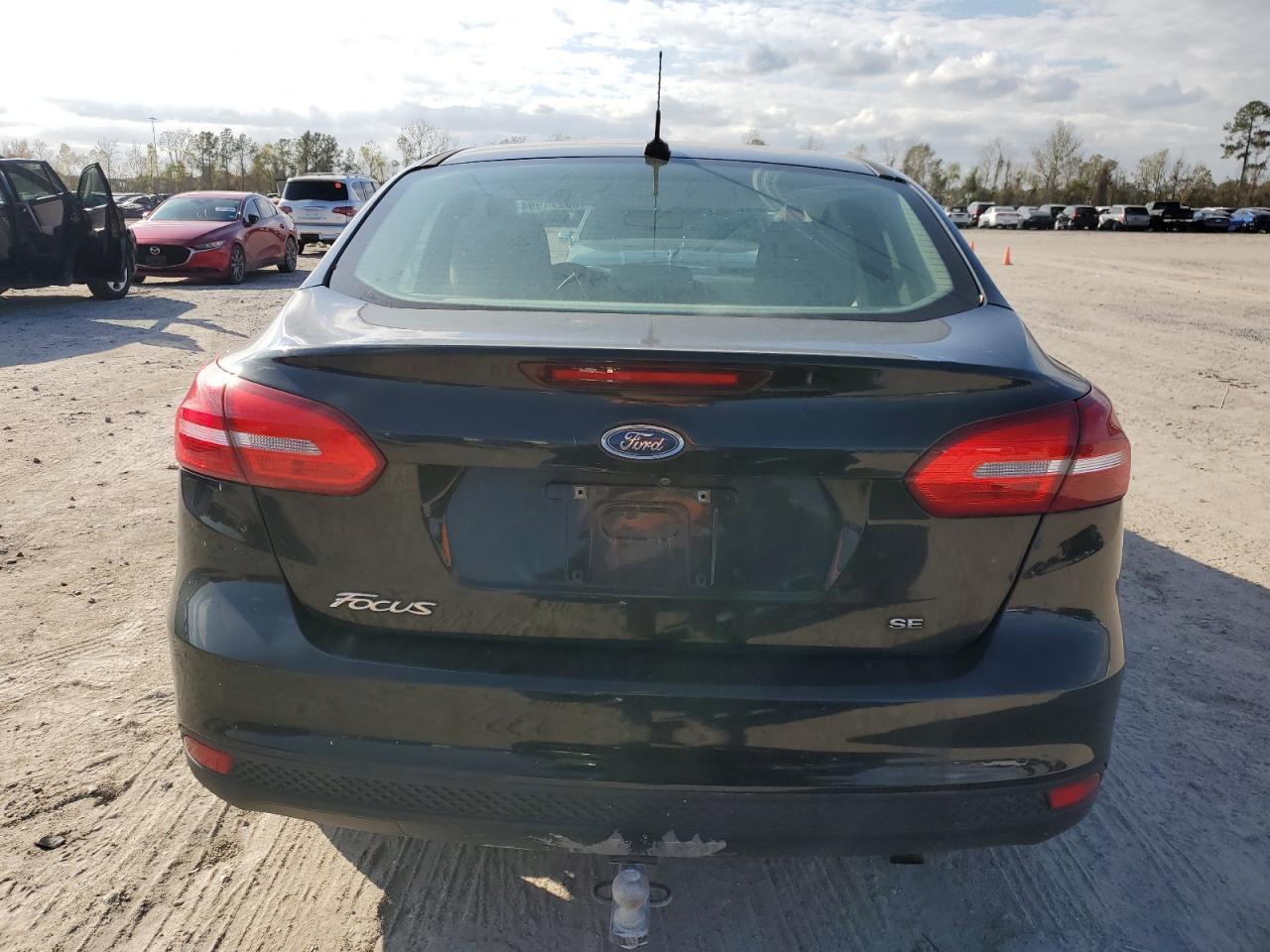 2015 Ford Focus Se - Фото 6