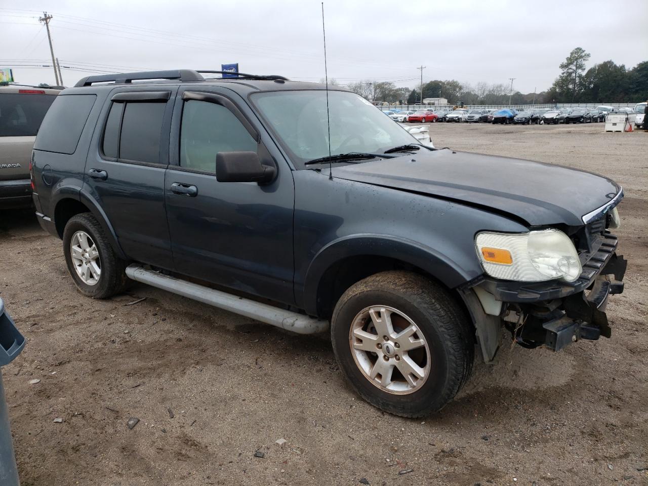 2010 Ford Explorer Xlt - Image 4