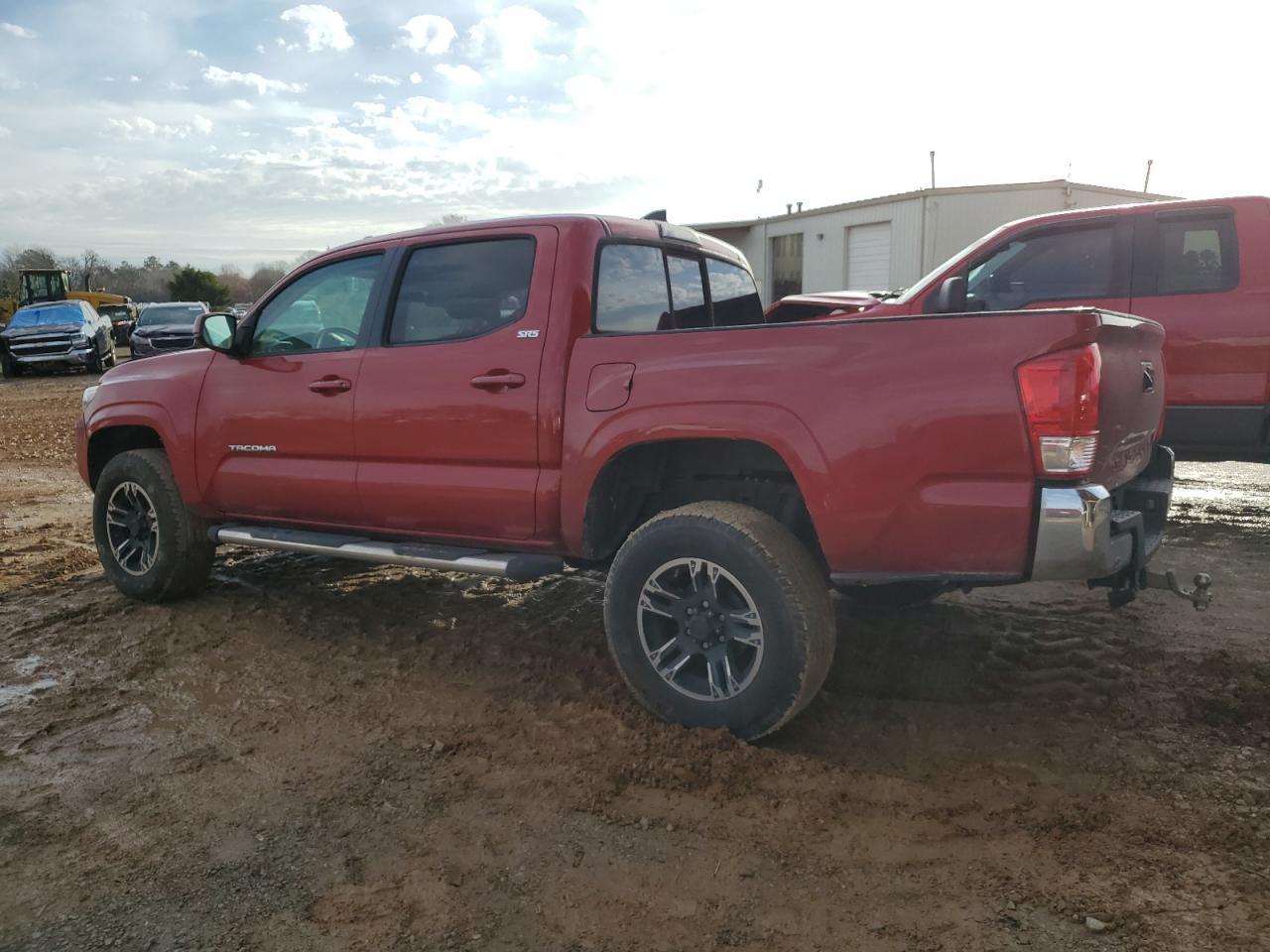 2016 Toyota Tacoma Double Cab - Фото 2