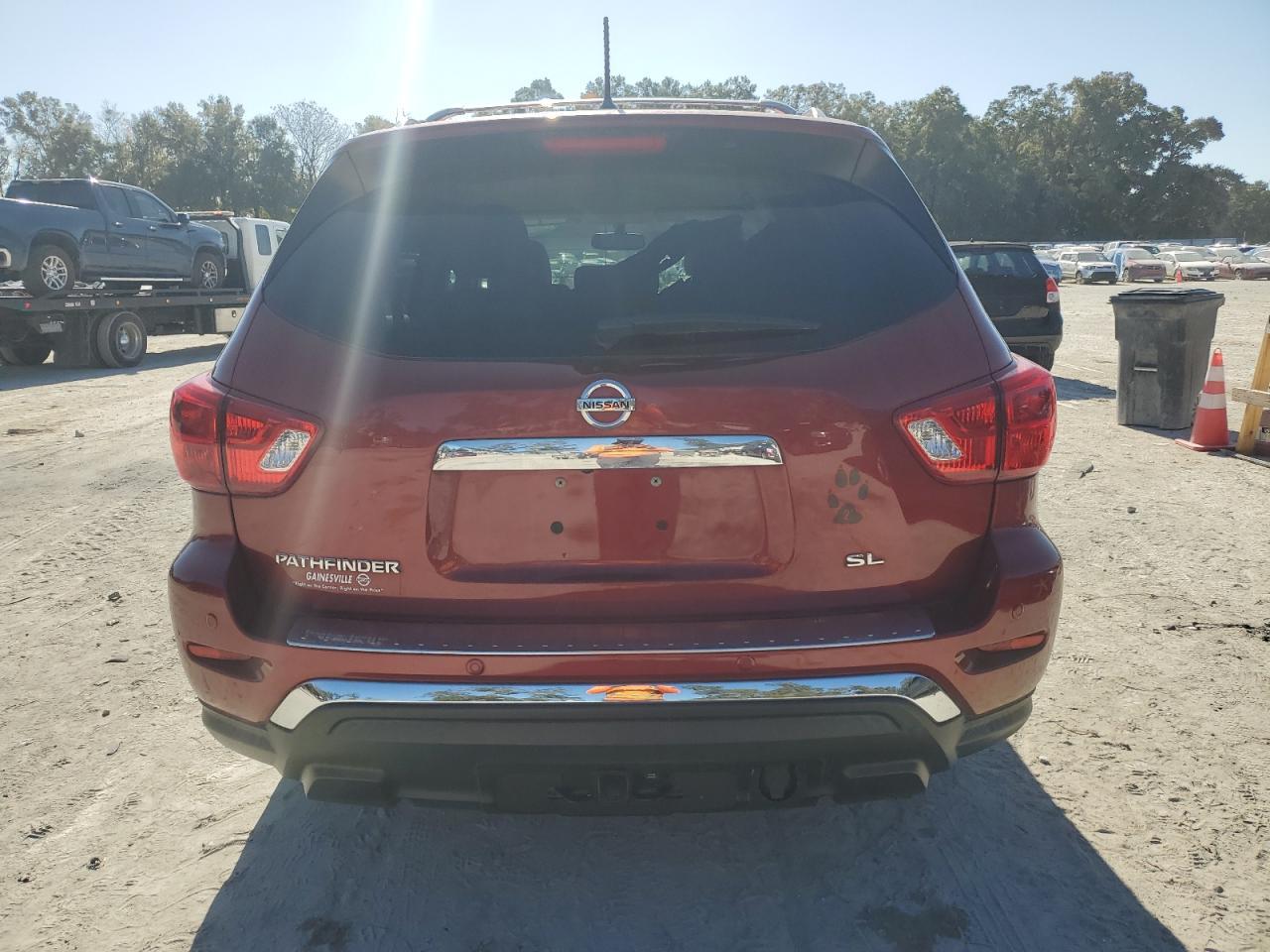 2017 Nissan Pathfinder S - Фото 6