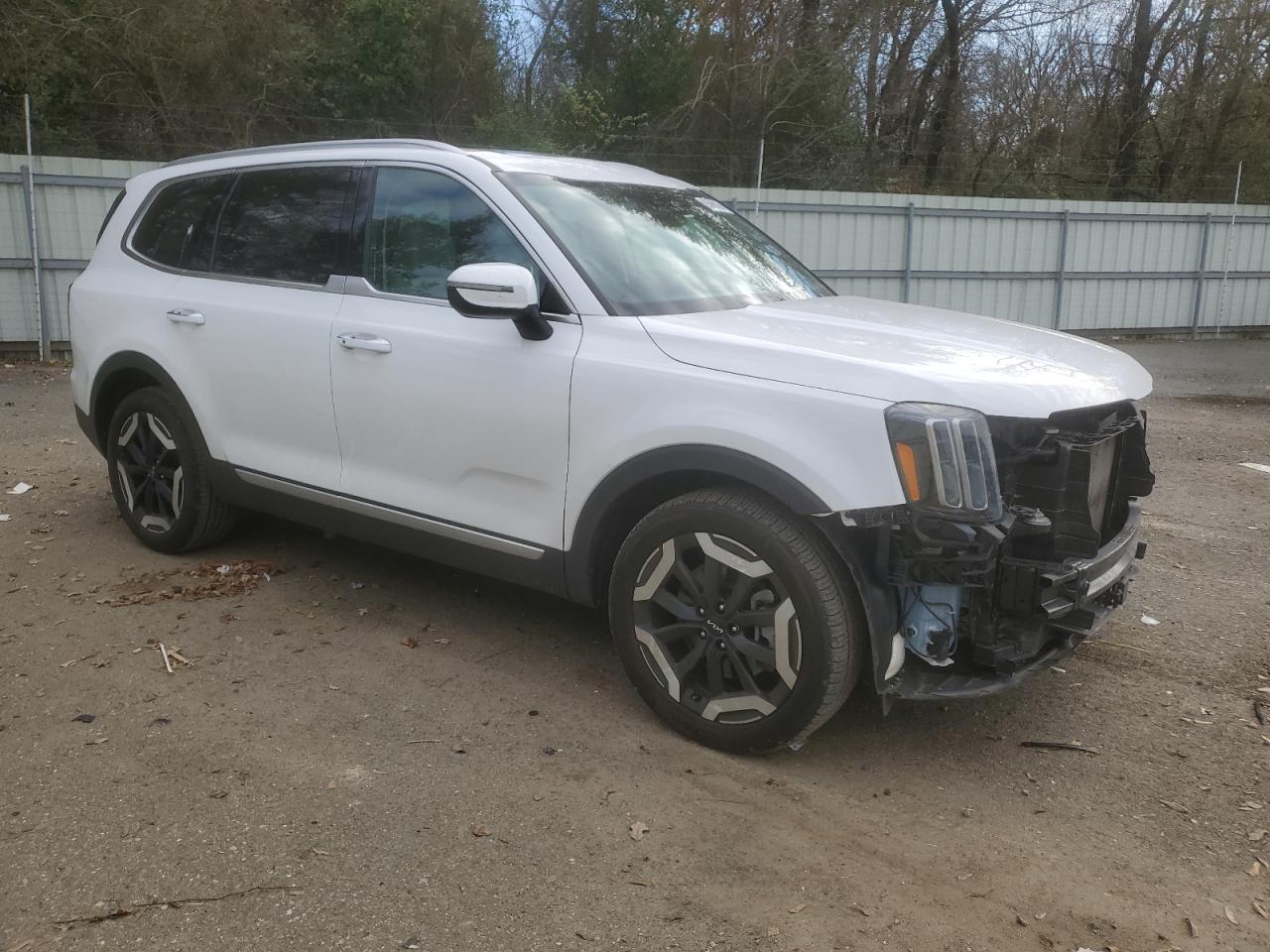 2024 Kia Telluride S - Image 4