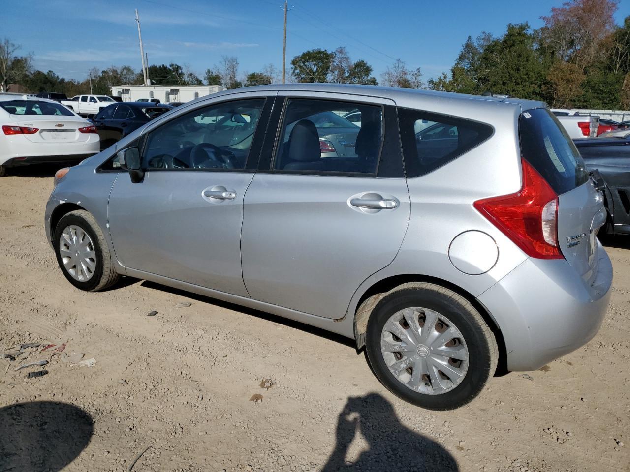 2015 Nissan Versa Note S - Фото 2
