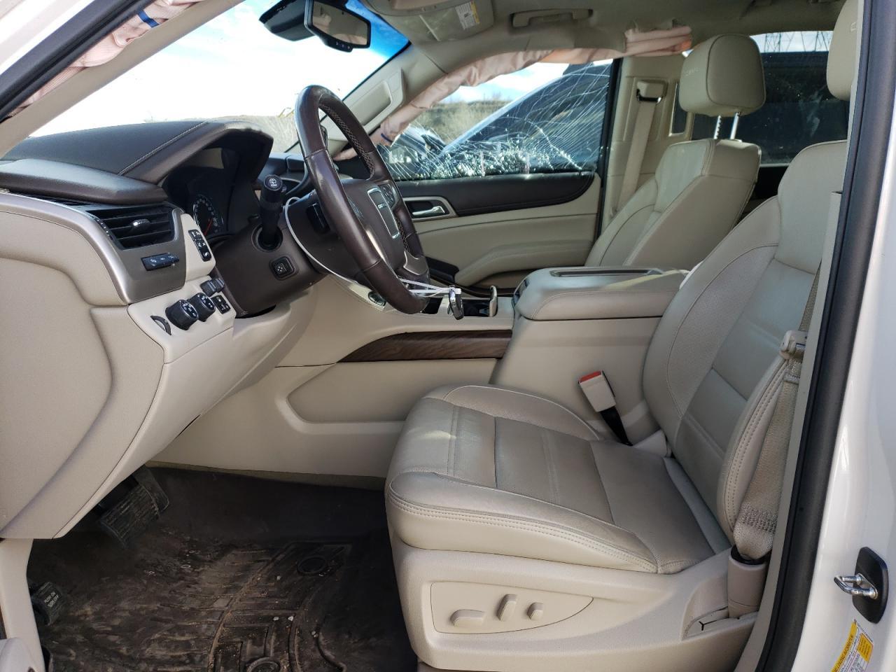 2018 GMC Yukon Denali - Фото 7