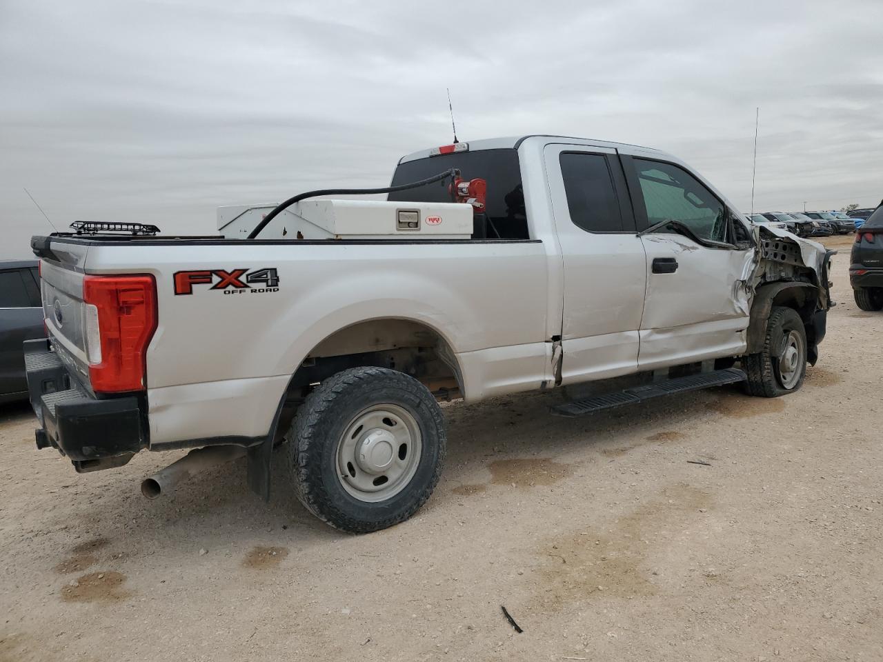 2017 Ford F250 Super Duty - Image 3