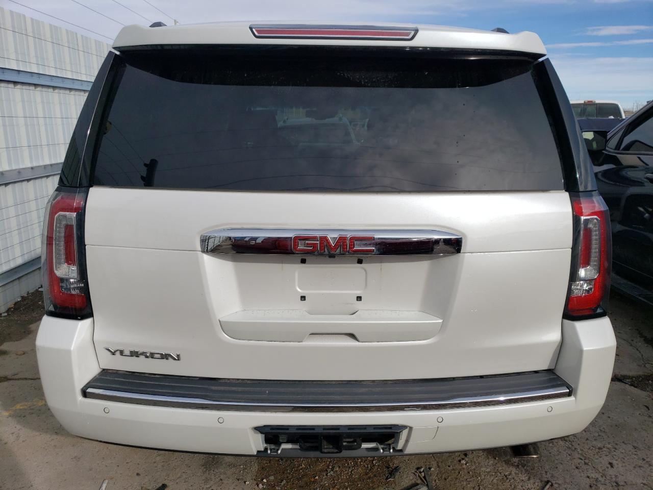 2018 GMC Yukon Denali - Фото 6