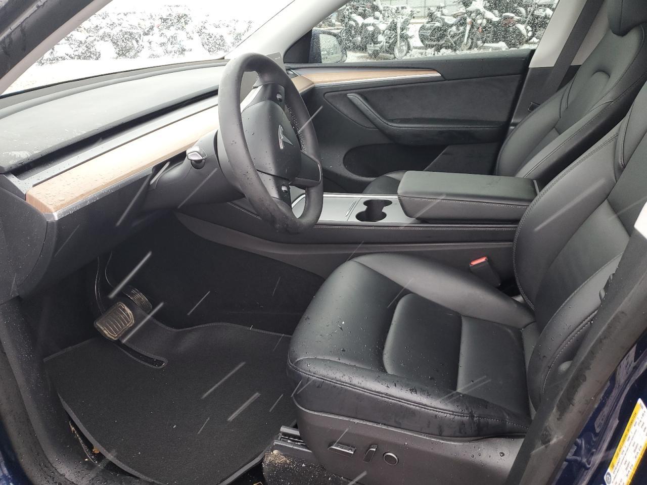 2023 Tesla Model Y - Image 7