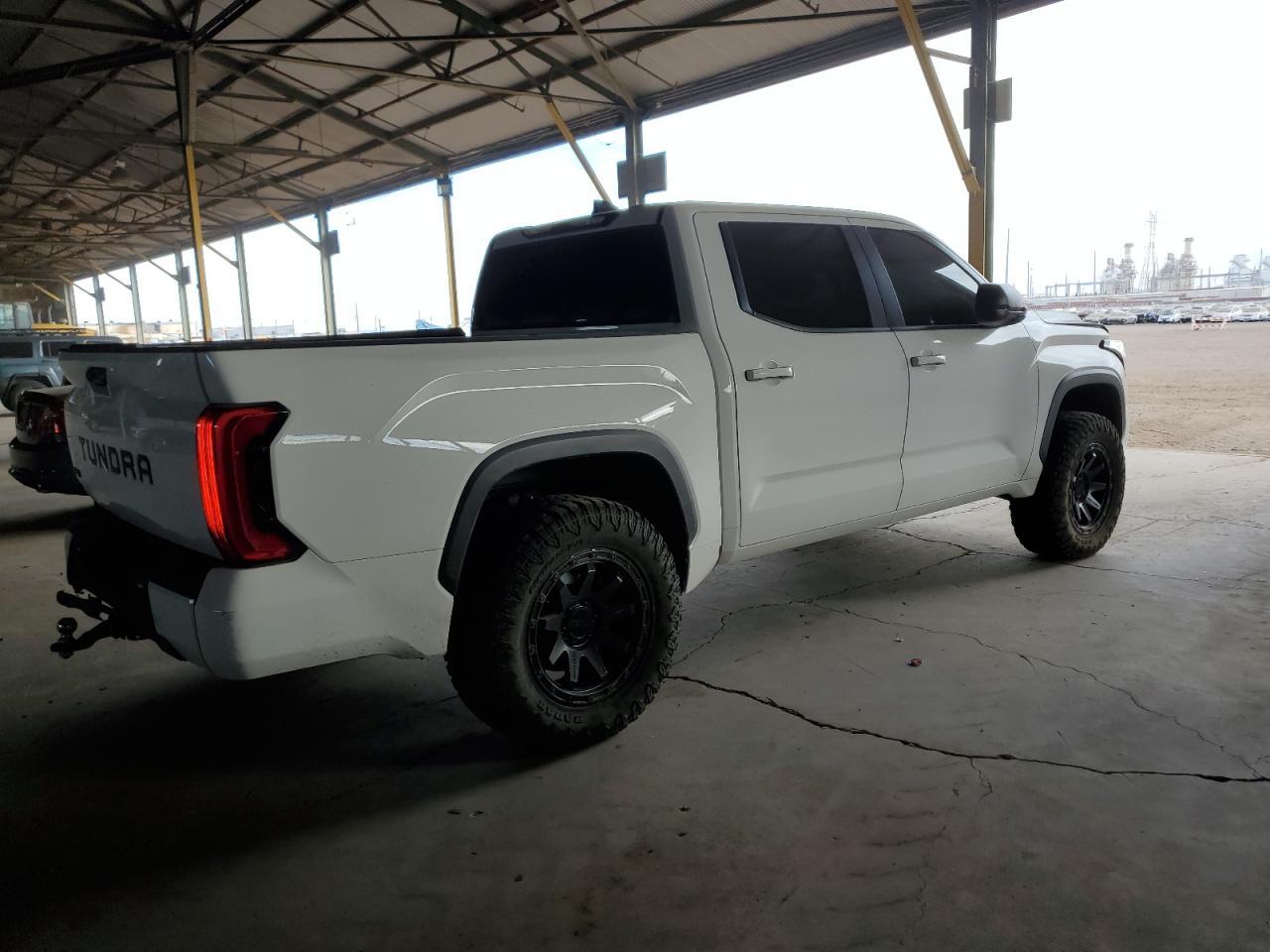 2024 Toyota Tundra Crewmax Sr - Фото 3