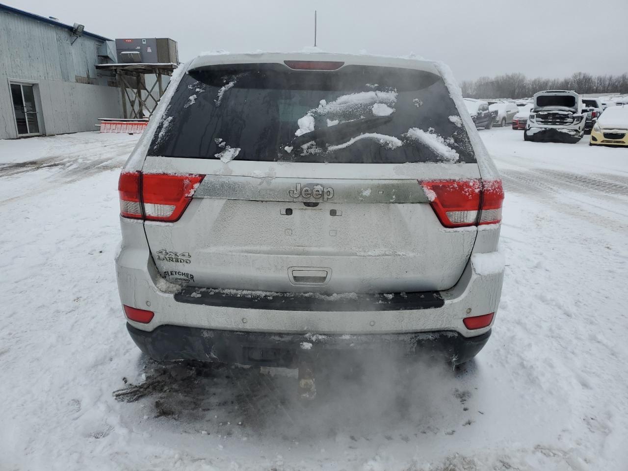 2011 Jeep Grand Cherokee Laredo - Image 6