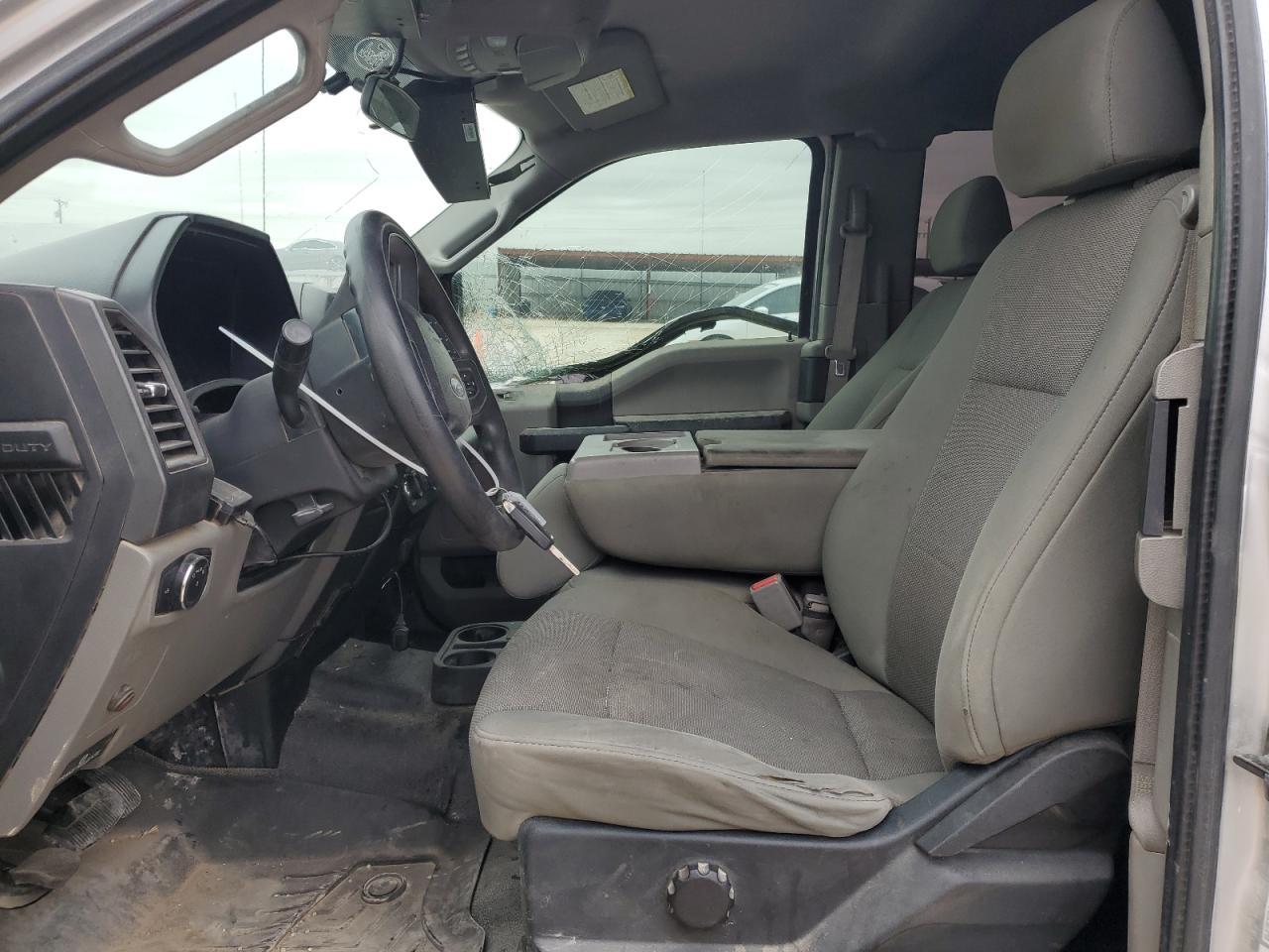 2017 Ford F250 Super Duty - Image 7