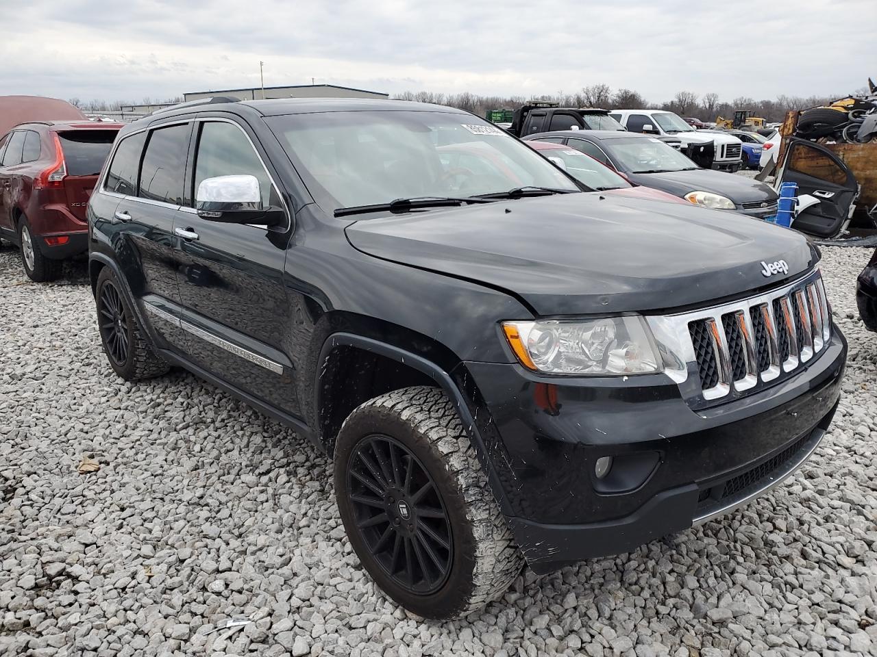 2013 Jeep Grand Cherokee Overland - Image 4