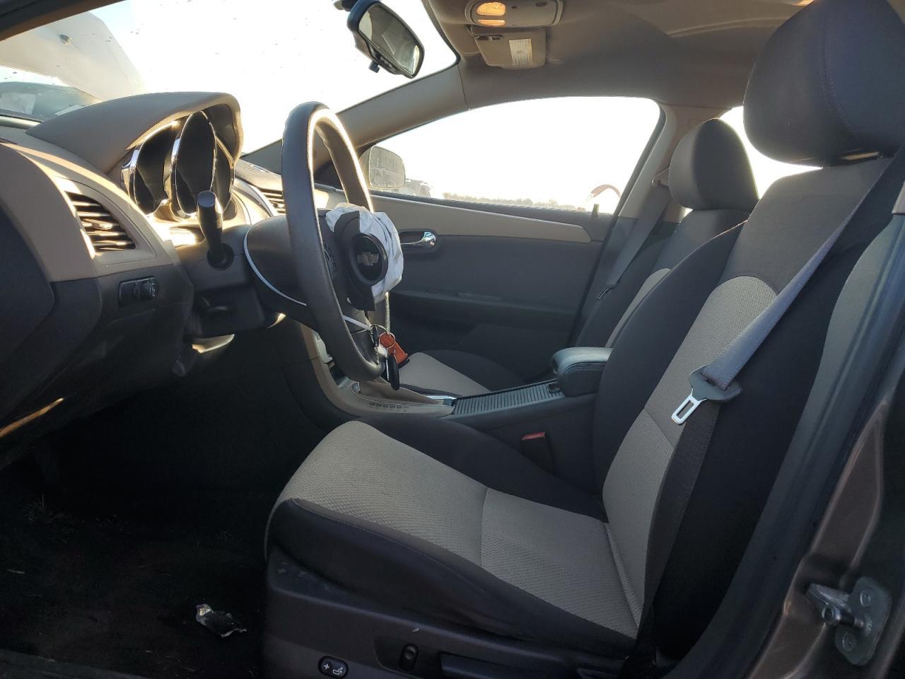 2010 Chevrolet Malibu Ls - Фото 7