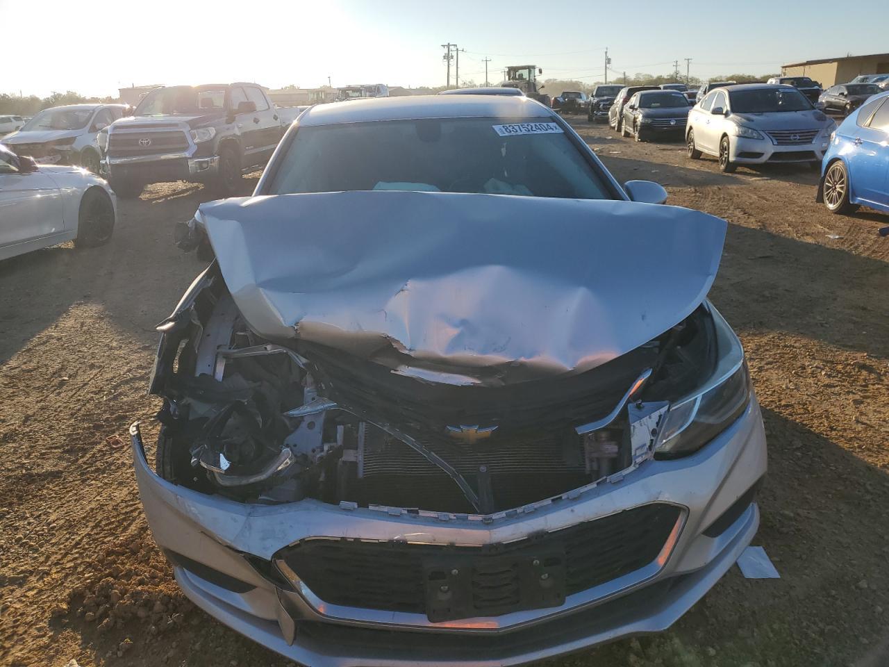 2018 Chevrolet Cruze Lt - Image 5
