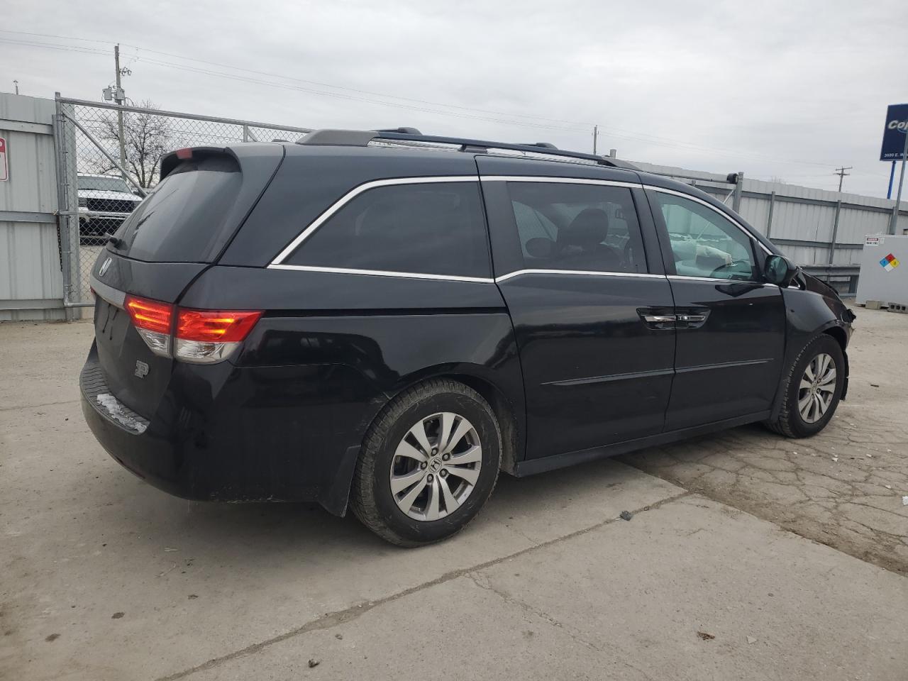 2014 Honda Odyssey Exl - Image 3